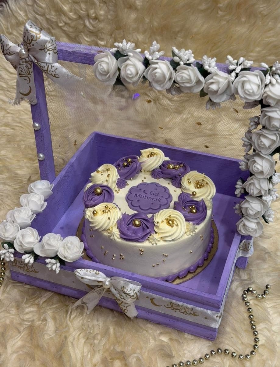 Premium Eidi Basket Cake